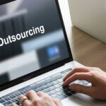 Outsourcing dei servizi IT: struttura contrattuale e sfide operative