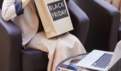 Durante il Black Friday gli italiani spenderanno online circa 2,2 miliardi di euro (+7% rispetto al 2024)